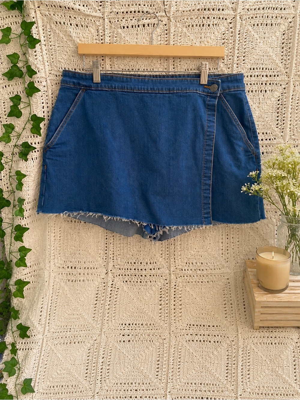 Torrid denim wrap skort size 22